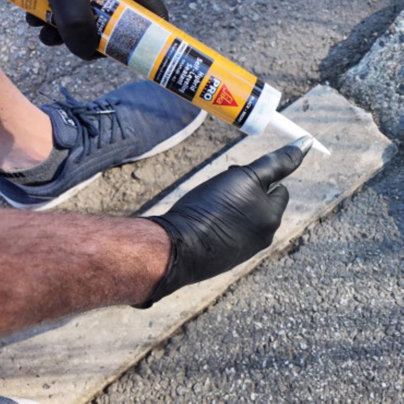Sika Black Polyurethane Self-Leveling Sealant 9 oz, Pack of 12