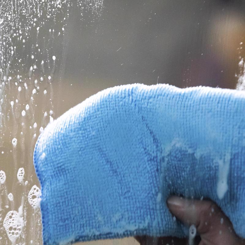 Zep No Scent Tub and Tile Cleaner 32 oz Liquid, Pack of 12