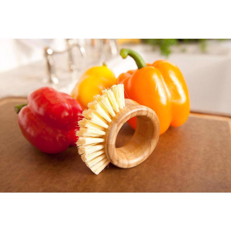 Full Circle The Ring 2.7 in. W Medium Bristle 2.7 in. Bamboo Handle Vegetable Brush