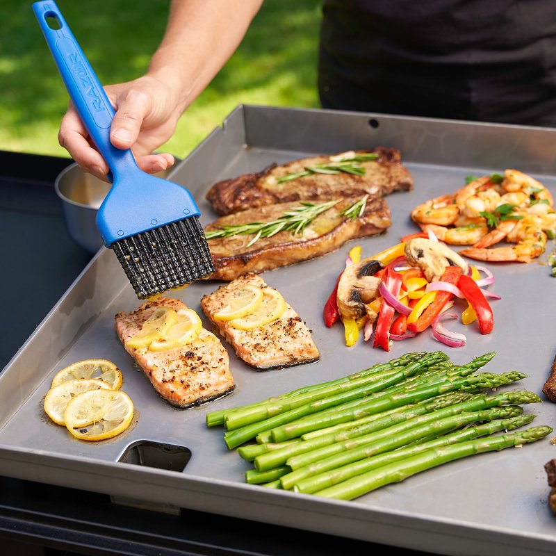 Mr. BAR-B-Q 08814RZ Extra-Wide Basting Brush, Silicone Bristle, Plastic Handle, 10.35 in OAL