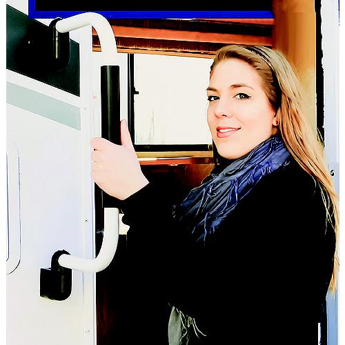 Camco Short Foldaway Grab Handle, White