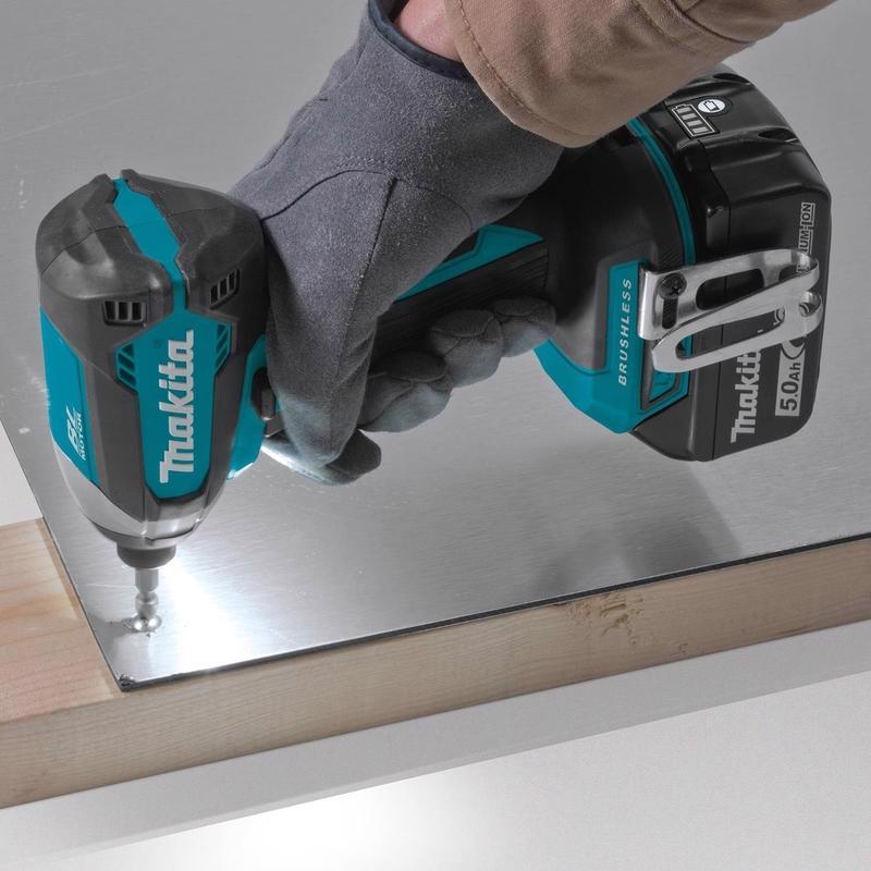 Makita 18V LXT 1/4 in. Cordless Brushless Impact Driver Kit (Battery & Charger)