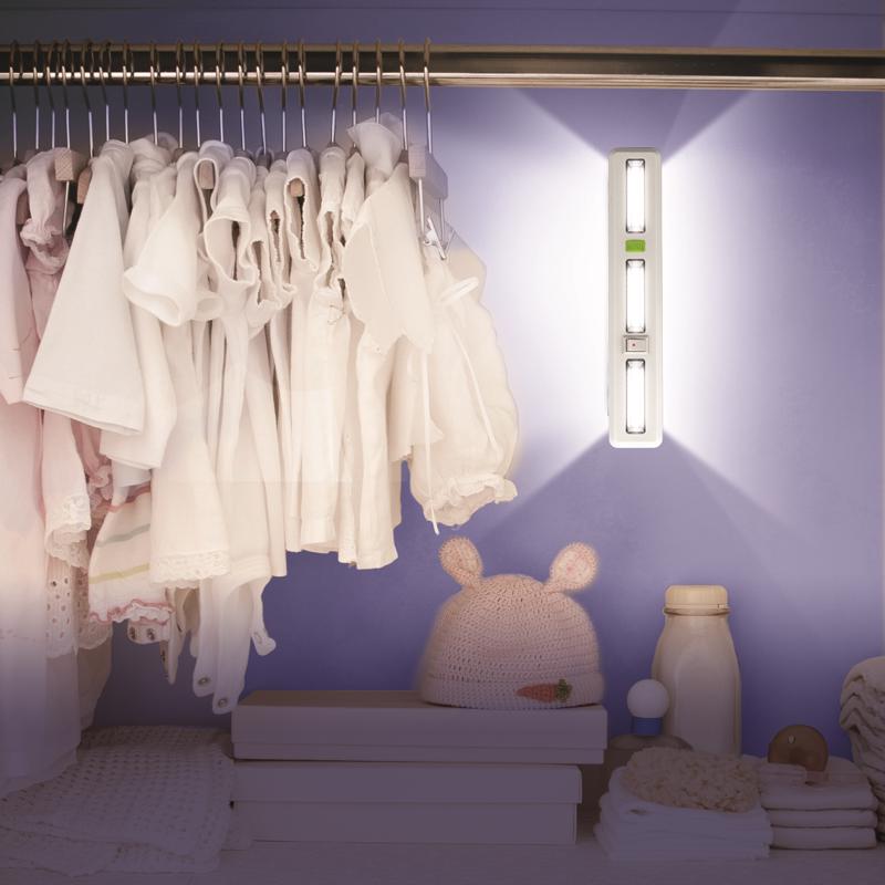 Shawshank LEDz 220 lm COB LED Hanging Hook Light Bar w/Timer