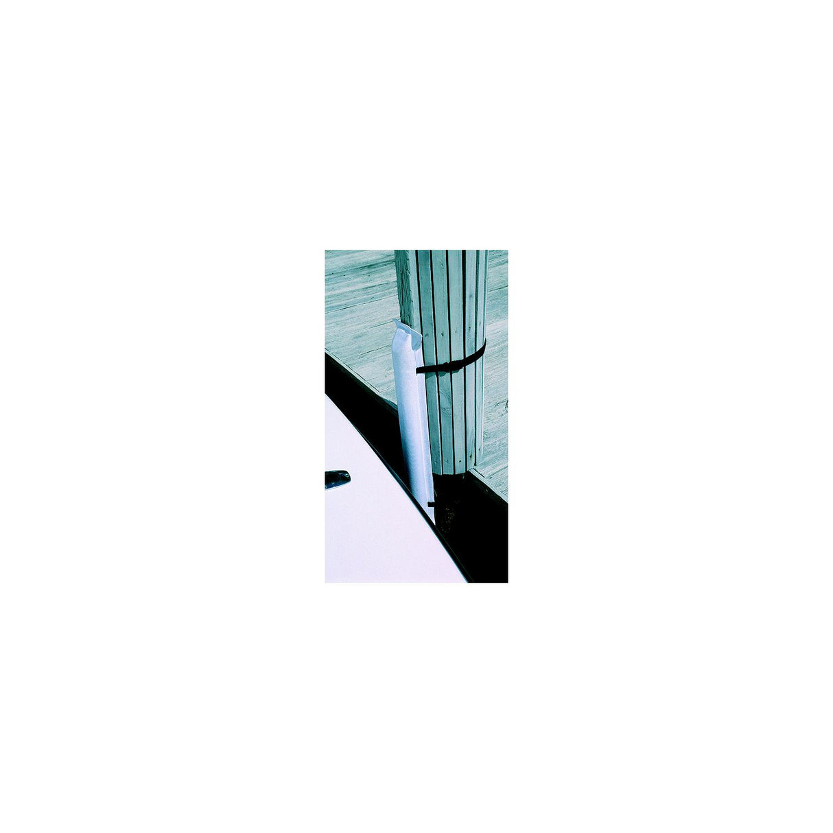 Tayor Perimeter Removable Post Bumper - White