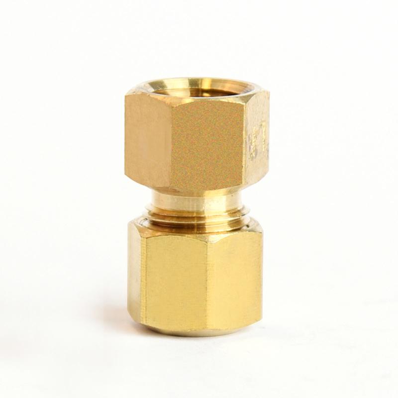ATC 1/4 in. Compression in. X 1/8 in. D FPT Brass Coupling, Pack of 5