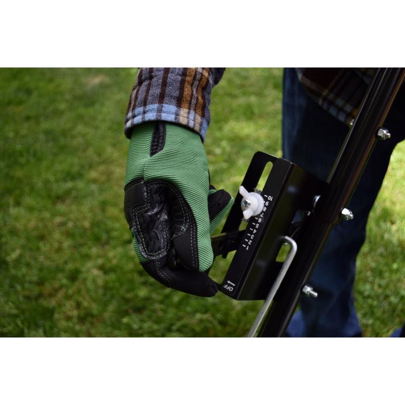 John Deere 10 ft. W Broadcast Push Lawn Spreader For Fertilizer/Ice Melt/Seed 85 lb