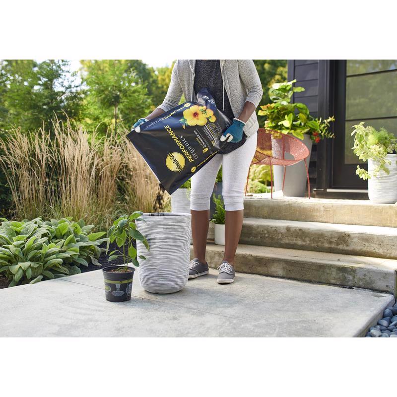 Miracle-Gro Performance Organics Organic All Purpose Potting Mix 16 qt