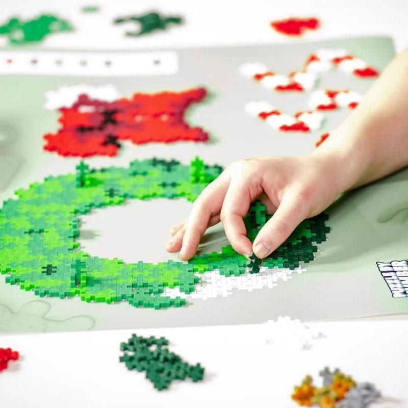 Plus-Plus Puzzle By Number Holiday Wreath Puzzle Multicolored 500 pc
