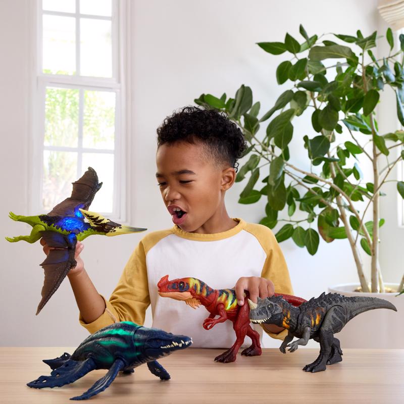 Jurassic World Wild Roar Dinosaur Action Figure Asst, Pack of 4