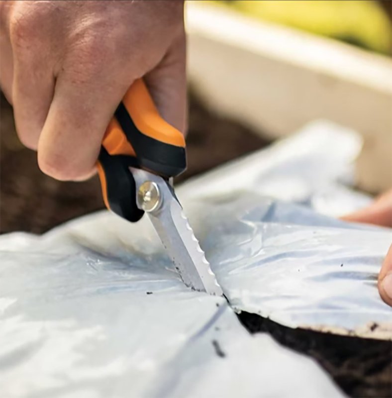 Fiskars 399220-1001 Multi-Purpose Garden Snip, 8 in OAL, Stainless Steel Blade, Soft Grip Handle, Black/Orange Handle