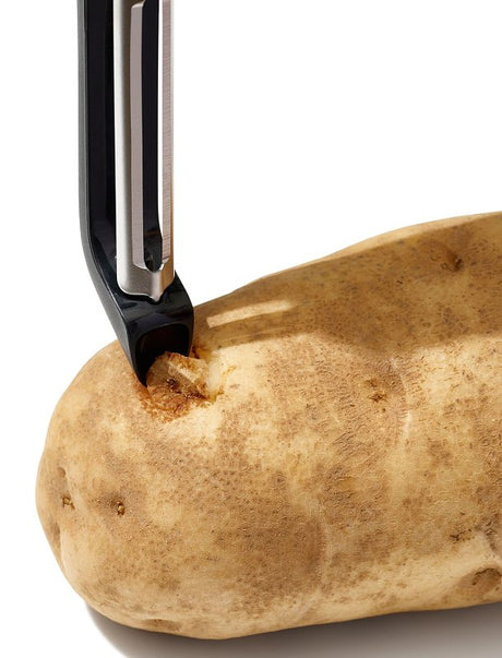 Good Grips 20081 Swivel Peeler, Stainless Steel, Black
