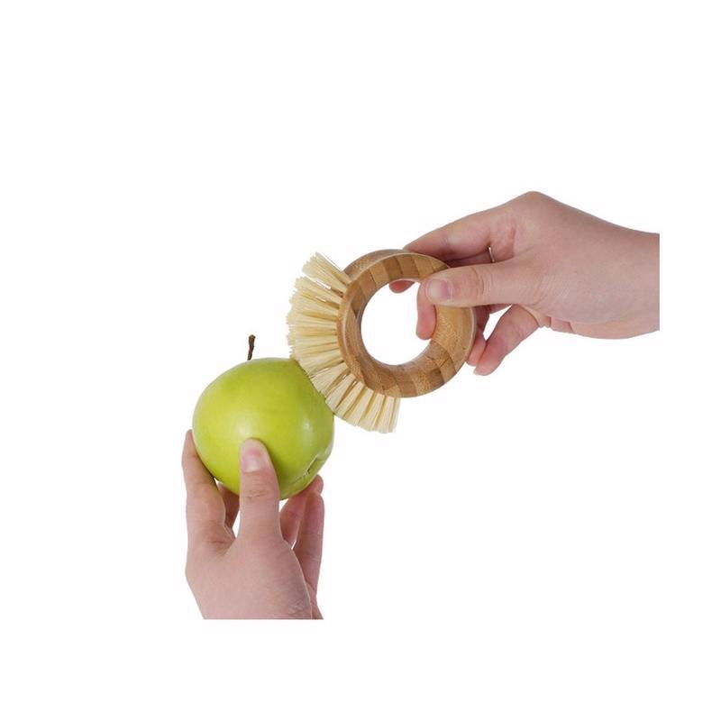 Full Circle The Ring 2.7 in. W Medium Bristle 2.7 in. Bamboo Handle Vegetable Brush