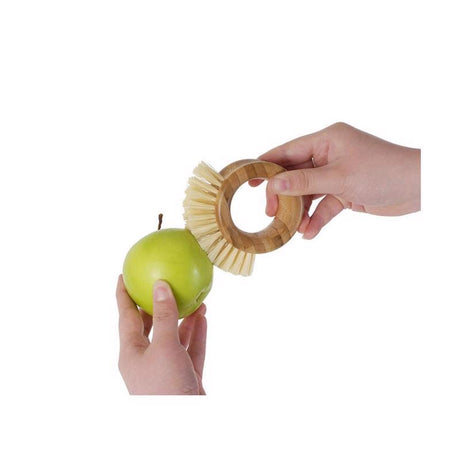 Full Circle The Ring 2.7 in. W Medium Bristle 2.7 in. Bamboo Handle Vegetable Brush