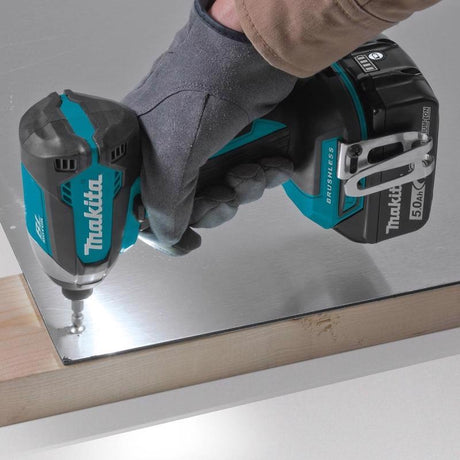 Makita 18V LXT 1/4 in. Cordless Brushless Impact Driver Kit (Battery & Charger)