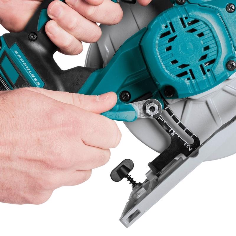 Makita 18V LXT 6-1/2 in. Cordless Brushless Circular Saw Tool Only