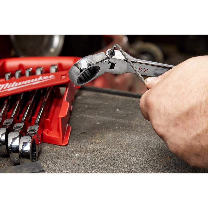 Milwaukee 3/4 in. X 3/4 in. 12 Point SAE Flex Head Combination Wrench 10.14 in. L 1 pc