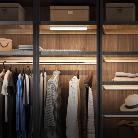 Feit 14.5 in. L White Battery Powered LED Under Cabinet Light Strip 290 lm