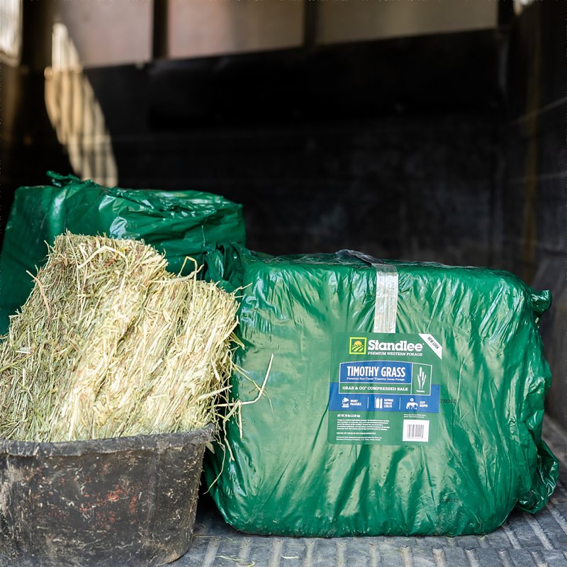 Standlee 1200-20021-0-0 Grass Grab and Go Compressed Bale, Dry, Timothy Flavor, 50 lb