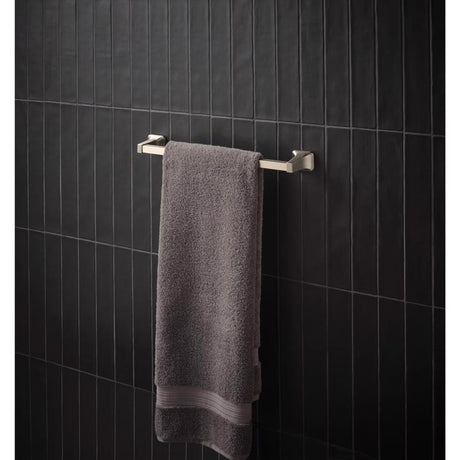 OakBrook Collection Brushed Nickel Towel Bar 18 in. L Die Cast Zinc