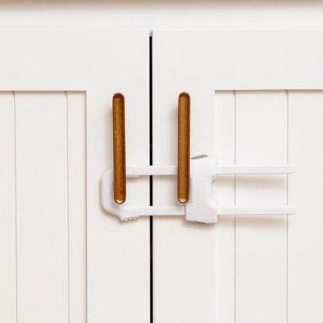 Regalo White Plastic Cabinet Locks 2 pk