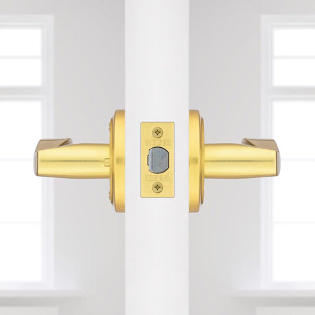 Kwikset Sedona Transitional Satin Brass Privacy Lever