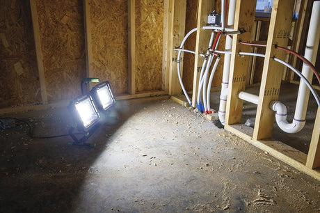 PowerSmith PWLD200T Dual-Head Work Light with Tripod, 120 V, 170 W, LED Lamp, 20,000 Lumens, 5000 K Color Temp