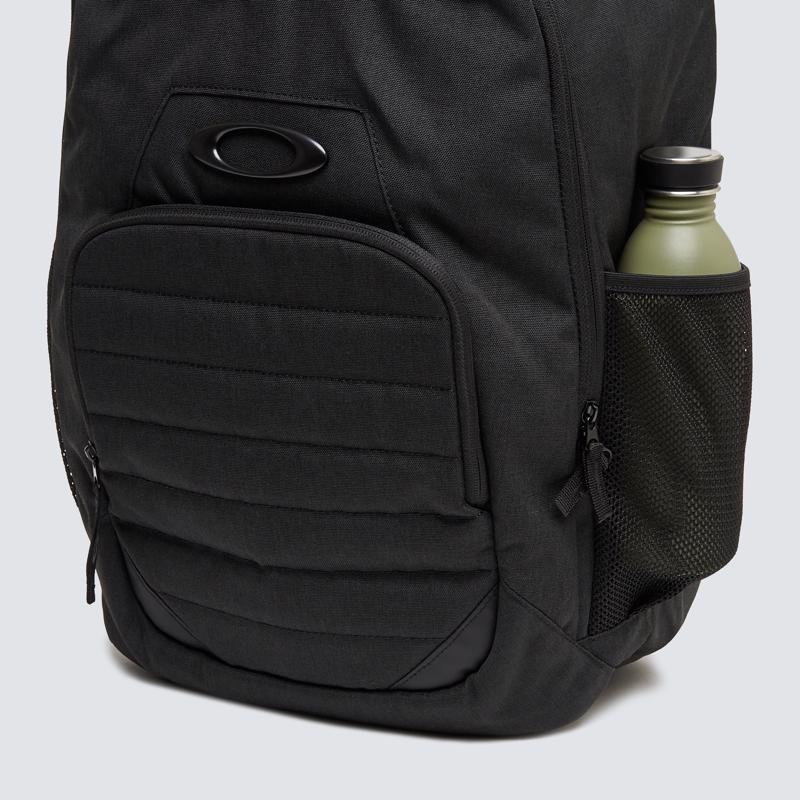Oakley Enduro Black Backpack 18.5 in. H X 12.6 in. W