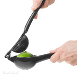 Final Touch Black Die Cast Aluminum 3 oz Citrus Juicer