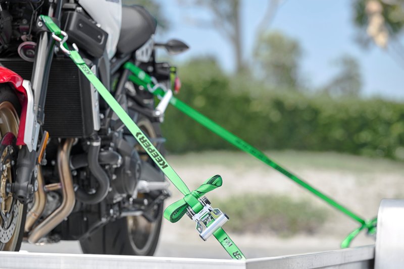 Keeper 85426 Tie-Down, Ratchet Adjustment, 1 in W, 14 ft L, Bright Green, 500 lb Working Load, S-Hook End, 2/PK