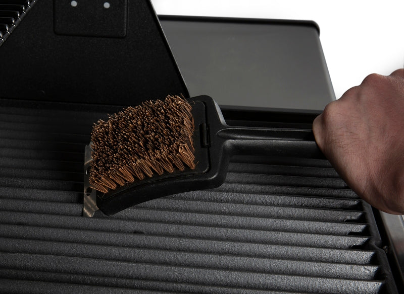 GrillPro 77618 Grill Brush, Palmyra Bristle, Resin/Steel Handle, 17 in L