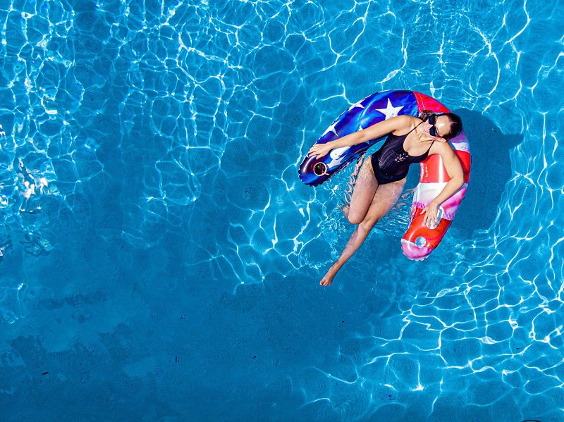 PoolCandy Stars and Stripes Series US2401US Jumbo-Size American-Flag Pool Sun Chair, PVC, Blue/Red/White