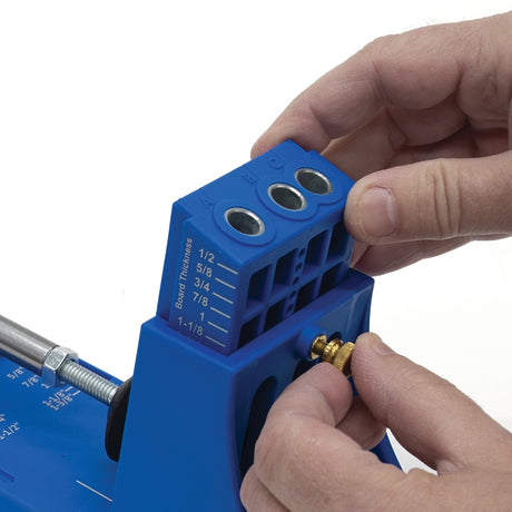 Kreg K4 Series Pocket Hole Jig, Includes: (1) 6 in Square Driver, (1) Starter Kreg Screw Set, (1) Pocket-Hole Plug Set