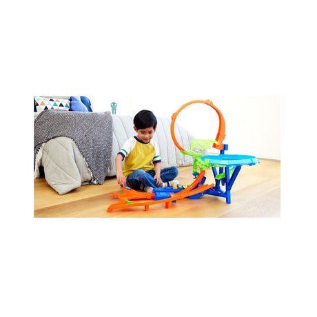Hot Wheels Mid-Air Crash Track Set